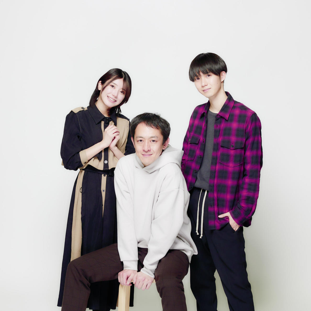 ダンスエンターテインメント集団「梅棒」の第14弾公演「おどんろ」取材会に出席した、左から大西桃香、梅澤裕介、小越勇輝
