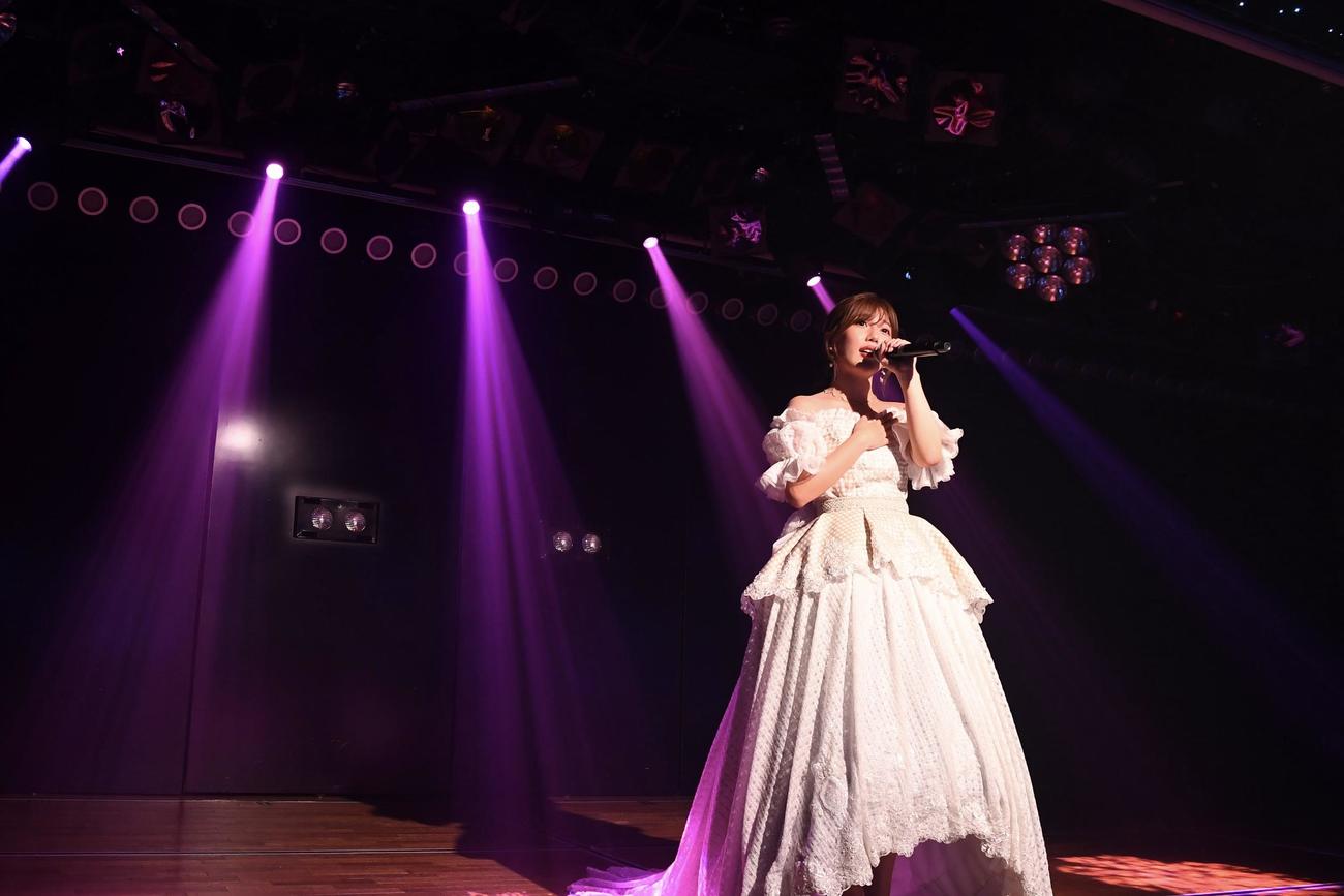 卒業公演を行ったAKB48宮崎美穂（C）AKB48