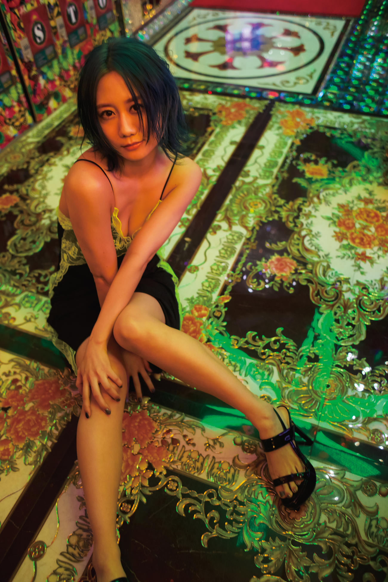 SKE48古畑奈和のファースト写真集「感情の境界線」の発売前重版が決まり公開された特別カット（桑島智輝氏撮影）