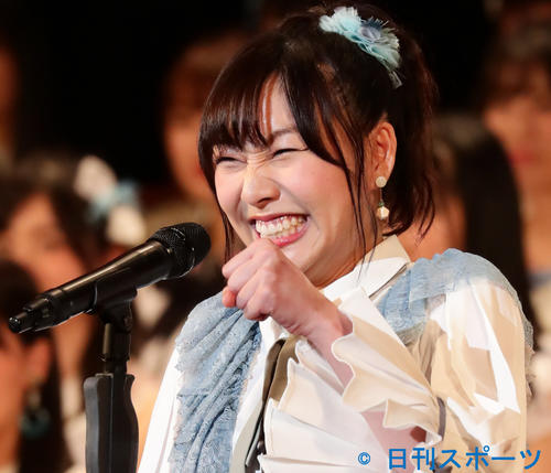 2017年6月　第9回AKB48選抜総選挙開票イベント　　6位に選ばれ、ガッツポーズを決める須田亜香里