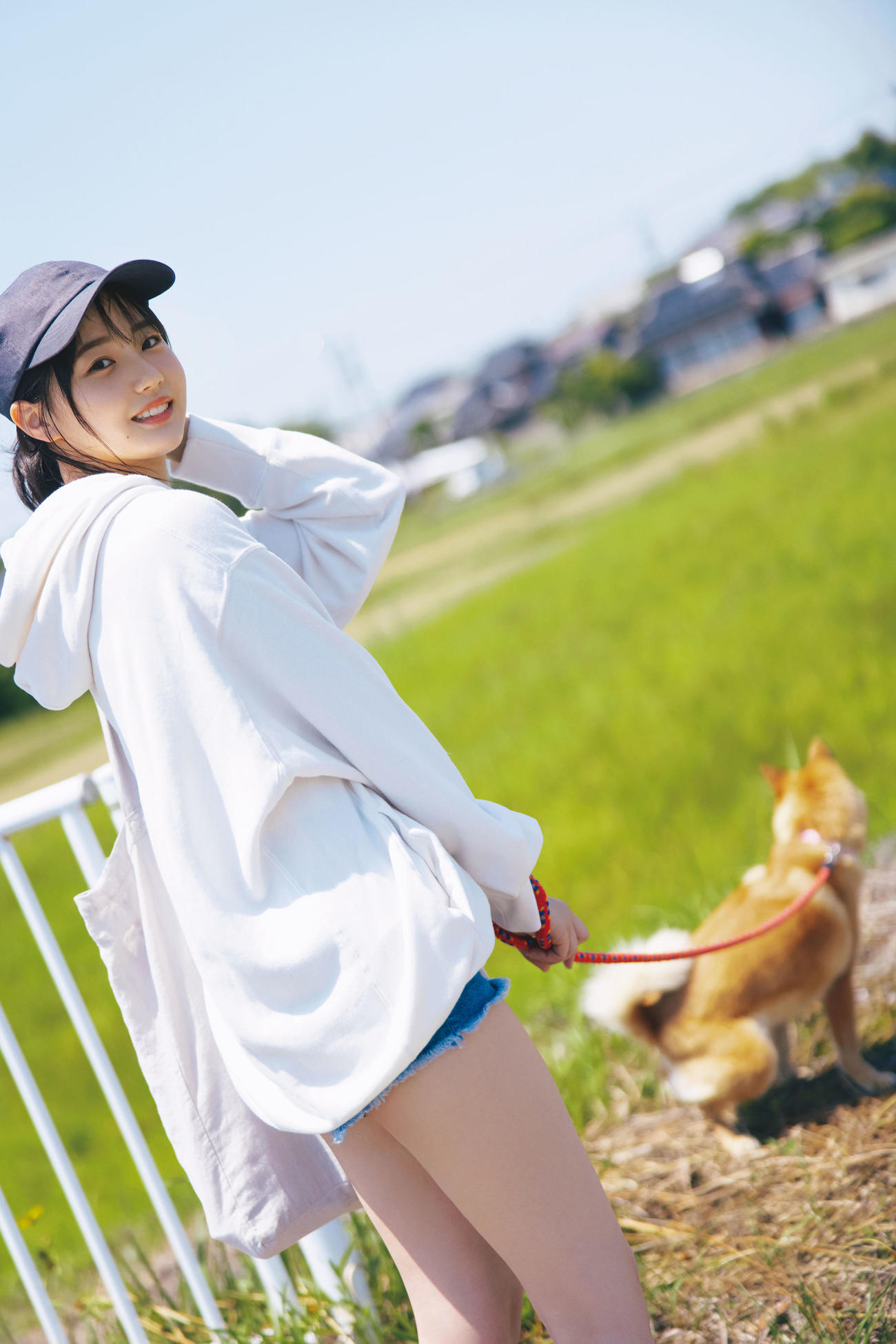 写真集「君のことをまだよく知らない」の2度目の重版が決まったSTU48瀧野由美子（倉本GORI氏撮影）