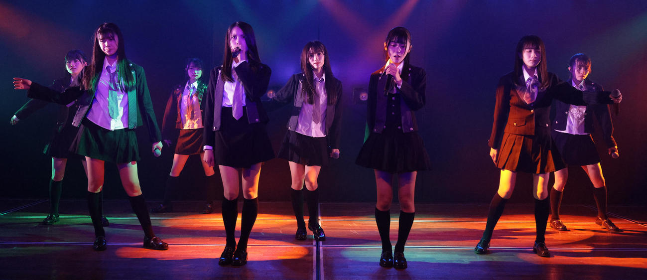 「ただいま恋愛中」ゲネプロを公開したAKB48 17期研究生（撮影・中島郁夫）