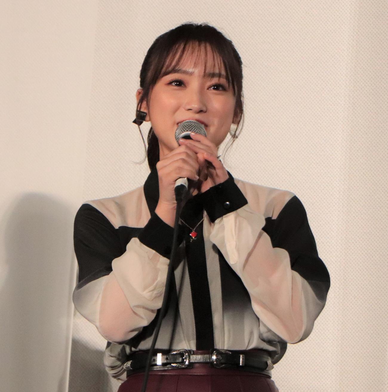 映画「向田理髪店」完成披露上映会に登壇したHKT48矢吹奈子（撮影・藤塚大輔）