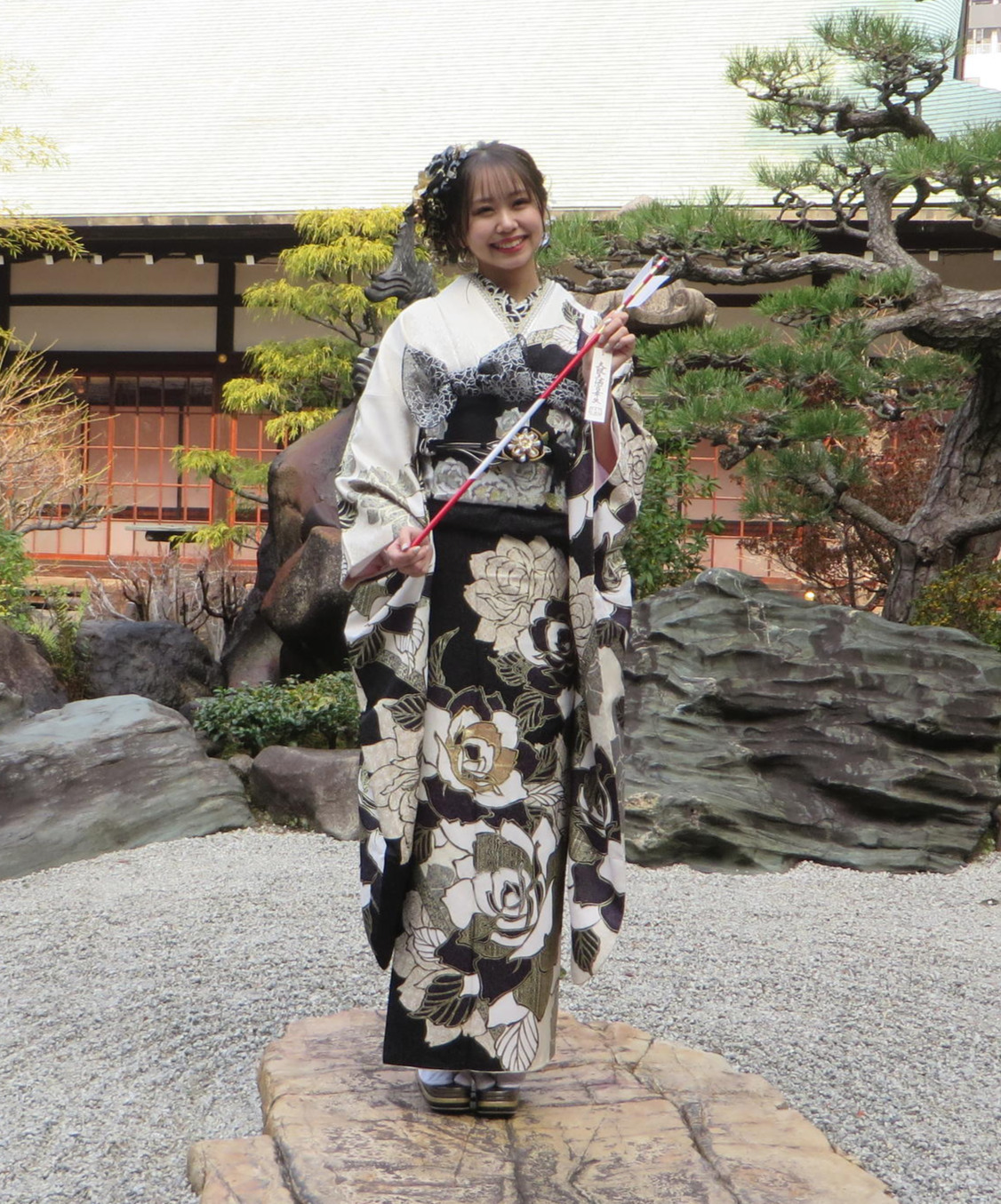 「はたちのつどい」に参加したNMB48の平山真衣