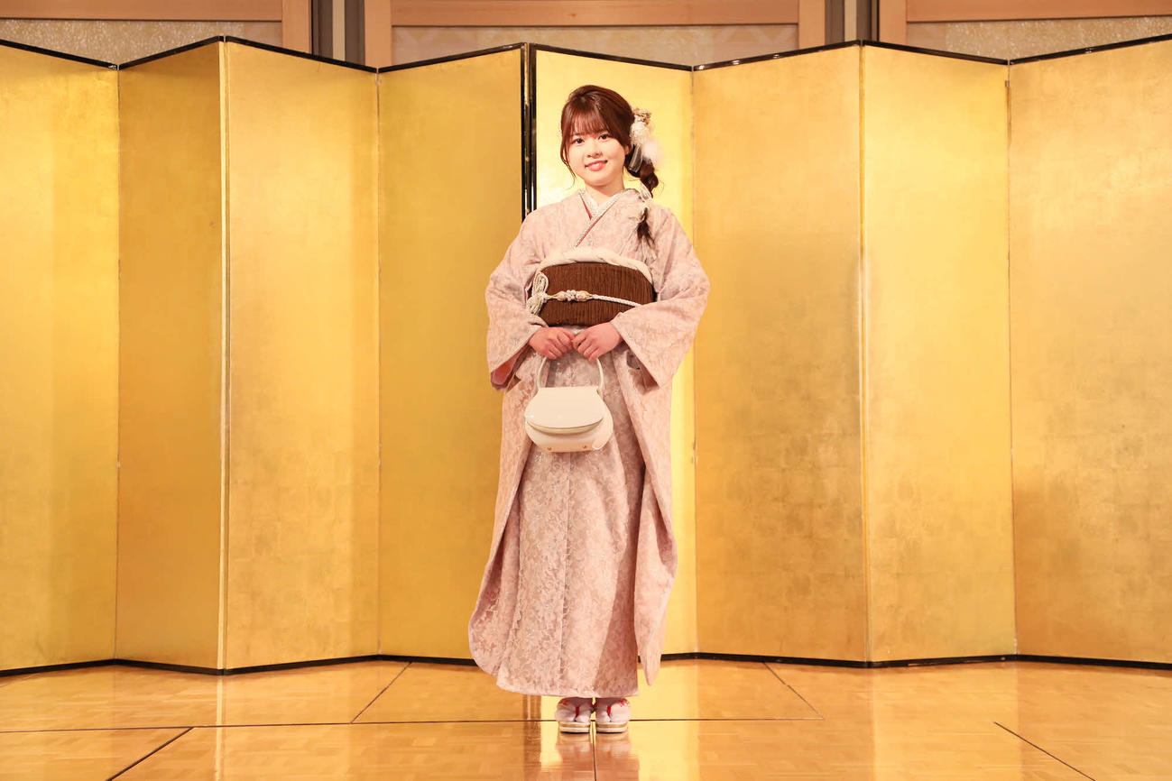 成人式を行ったSKE48石塚美月（C）2023 Zest，Inc．／衣装協力　株式会社清水屋