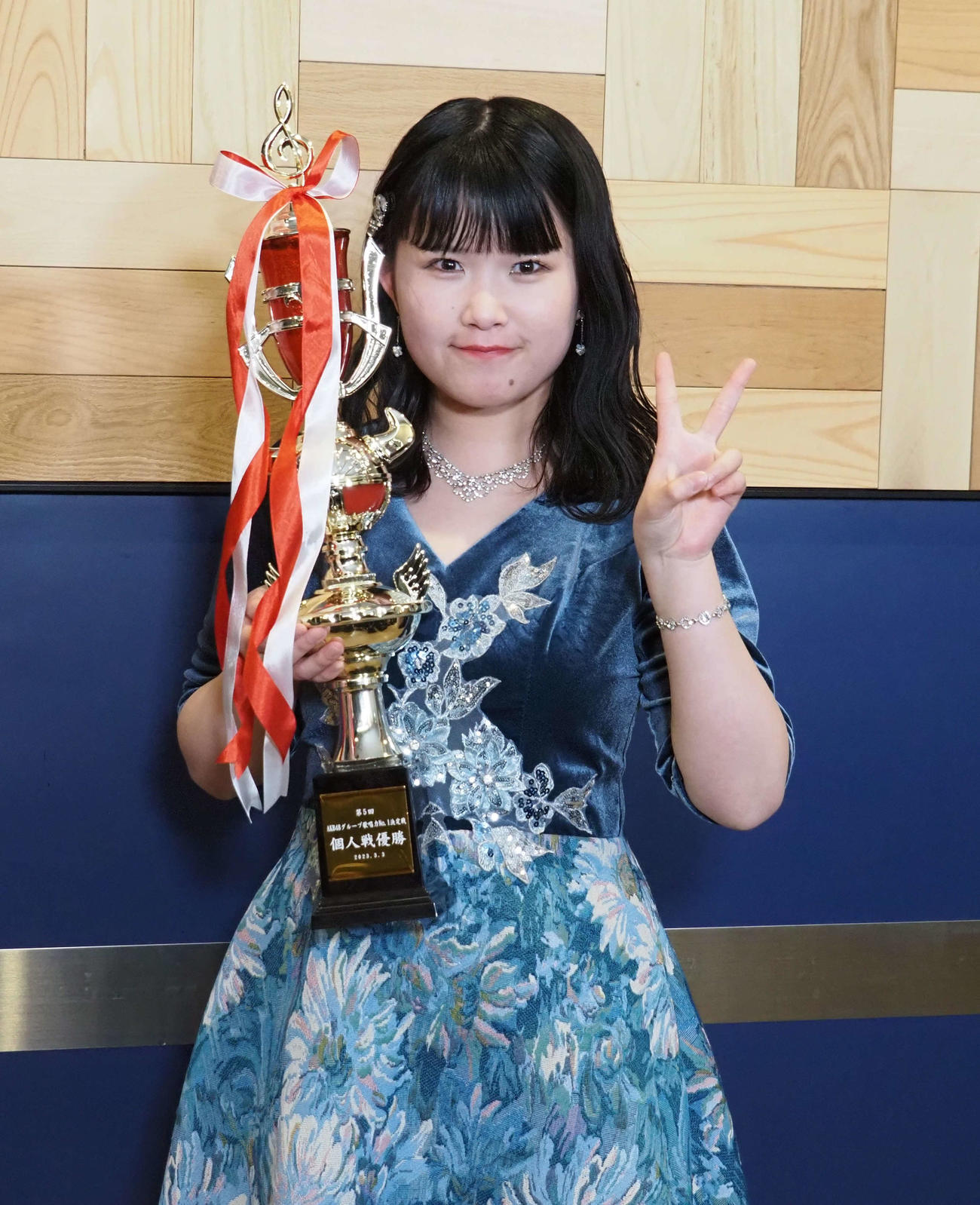 STU48池田裕楽はピースサインで優勝を喜ぶ（撮影・遠藤尚子）