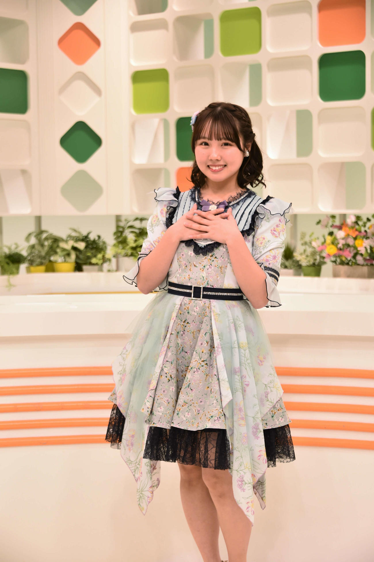 笑顔で卒業する古舘葵