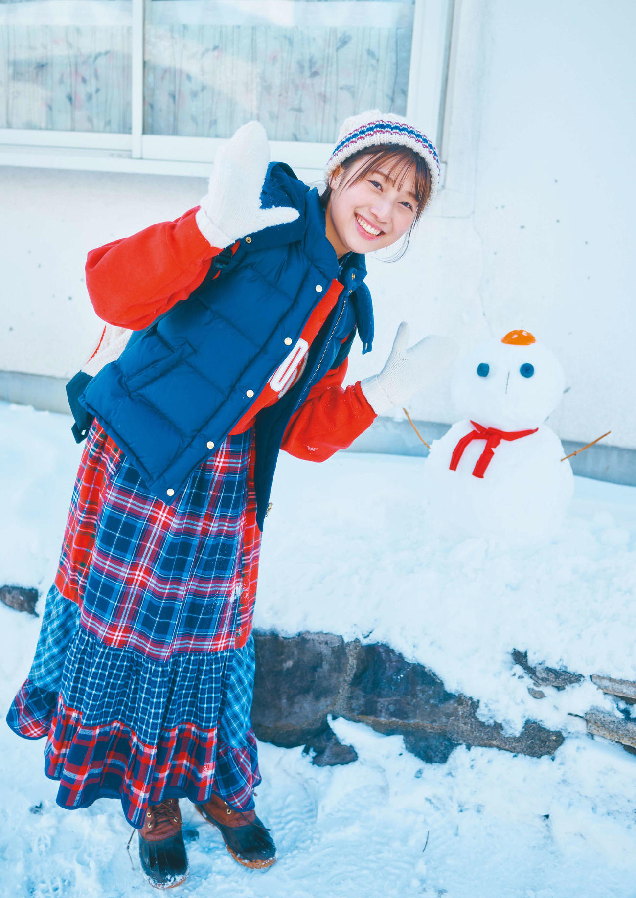 「NMB48安部若菜ファースト写真集　愛される予感」（徳間書店）／撮影：岡本武志