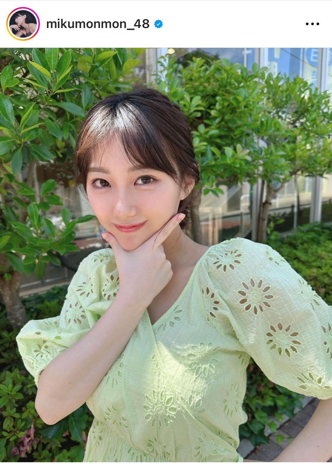 さわやかなワンピース姿のHKT48田中美久（田中美久のインスタグラムから）