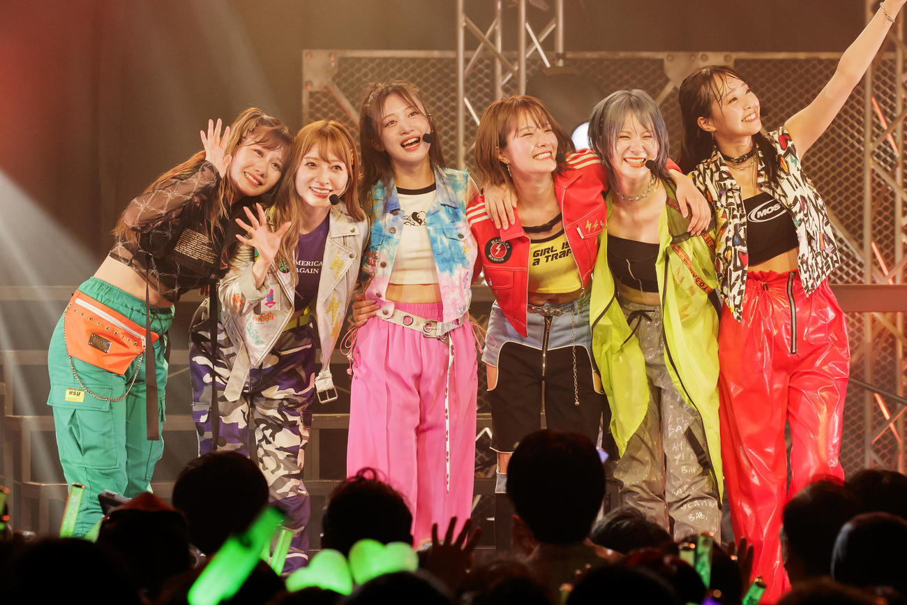 ユニット「だんさぶる」公演に出演した（左から）加藤夕夏ら（C）Showtitle