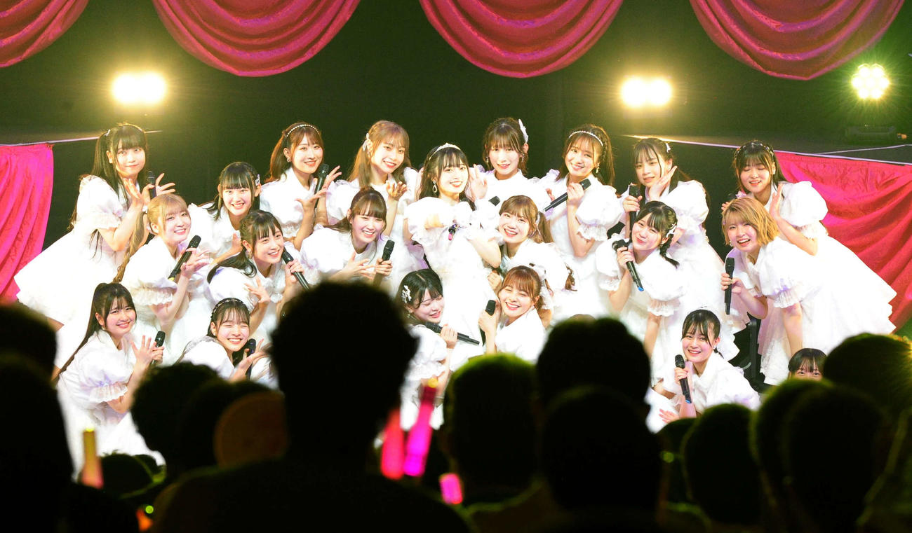 卒業前ラストシングル「あのさ、いや別に…」をパフォーマンスするNGT48