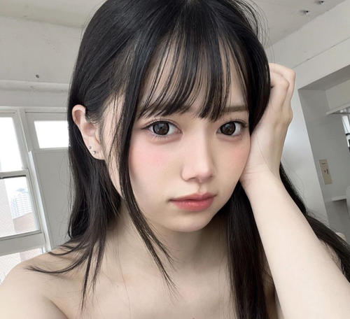 NMB黒田楓和、170センチ美脚＆美バストオフショットにファン「強すぎる