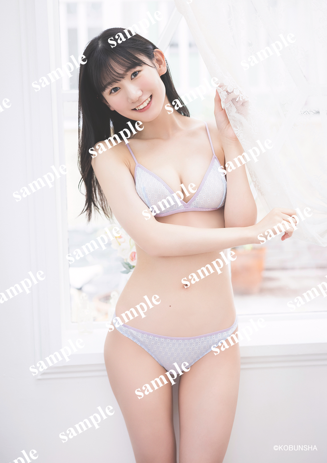 「Platinum FLASH Vol．24」紀伊国屋書店新潟店の購入特典生写真の佐藤海里　写真・田中智久（C）KOBUNSHA