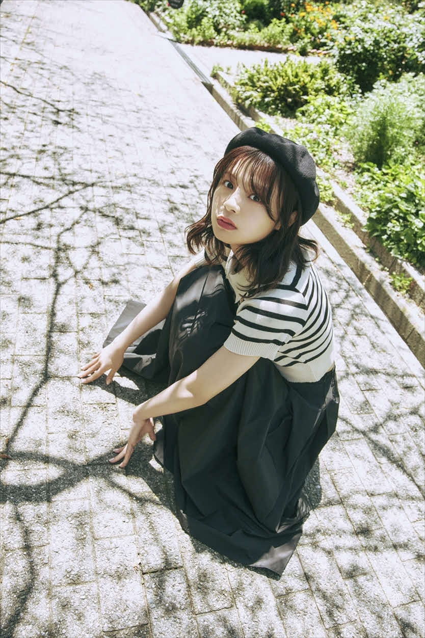 NGT48本間日陽のセカンド写真集「陽射し色」の公開カット(（C）KADOKAWA、Flora PHOTO／You Ishii）