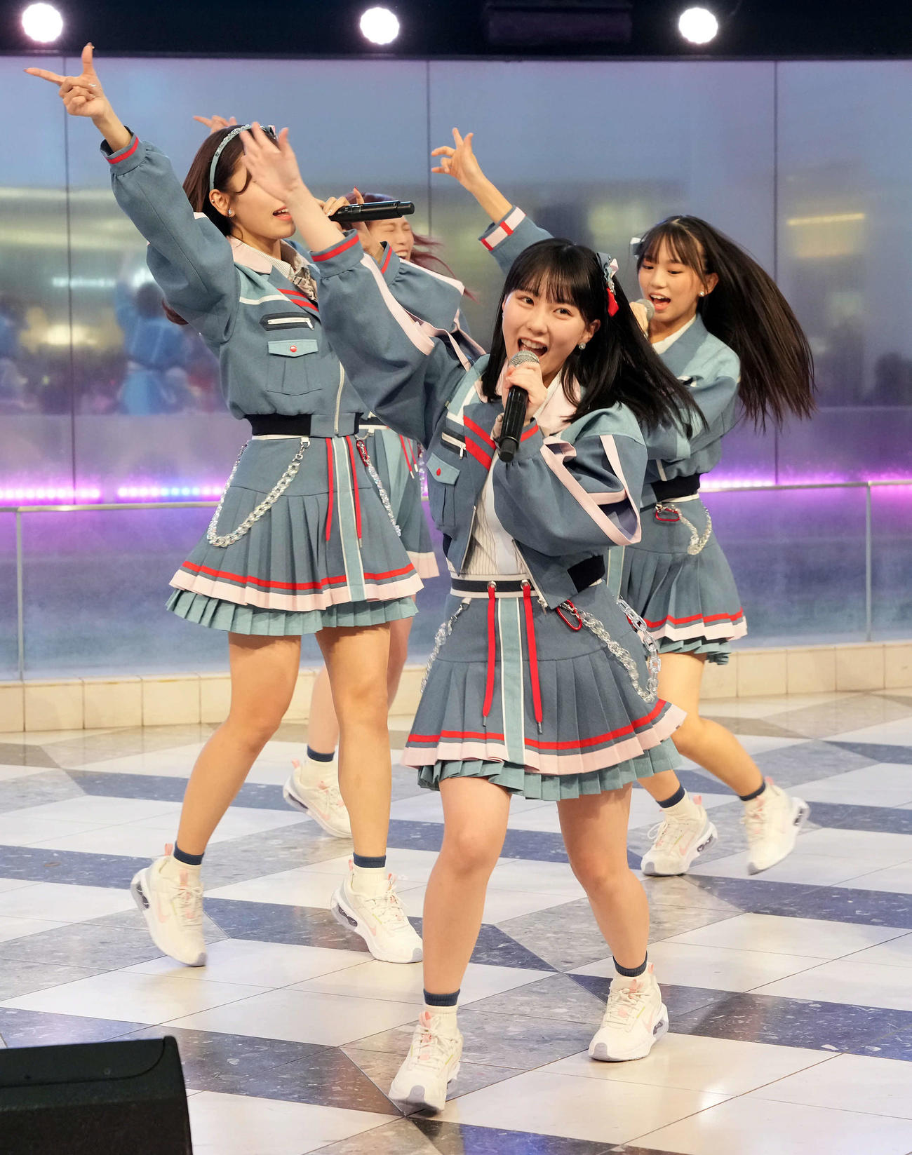 新曲発売記念イベントで笑顔を見せるHKT48田中美久（撮影・たえ見朱実）