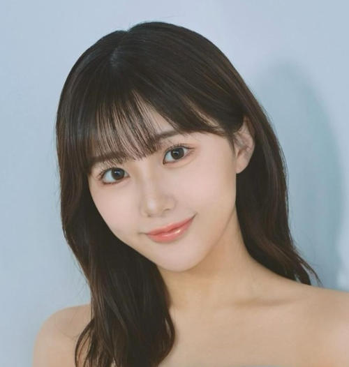 HKT48田中美久、グループ卒業前日の様子を披露、花嫁のような純白