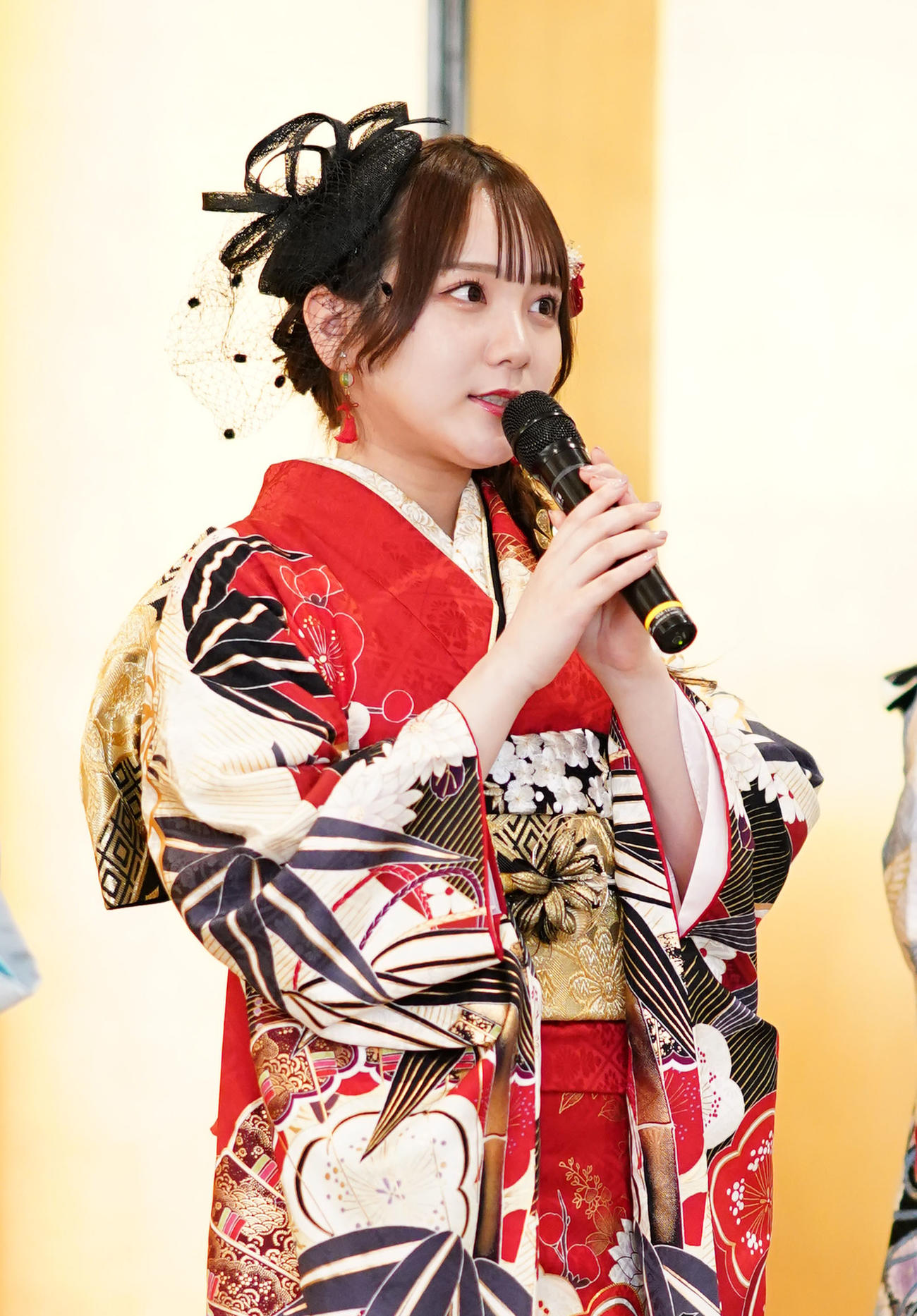 二十歳の抱負を語るAKB48の田口愛佳（撮影・横山健太）