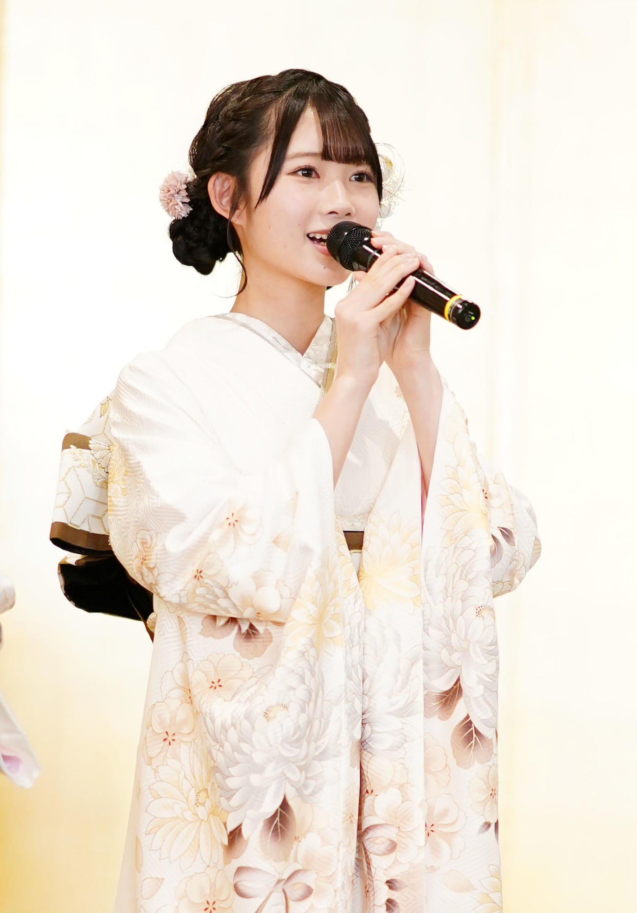 二十歳の抱負を語るAKB48の太田有紀（撮影・横山健太）