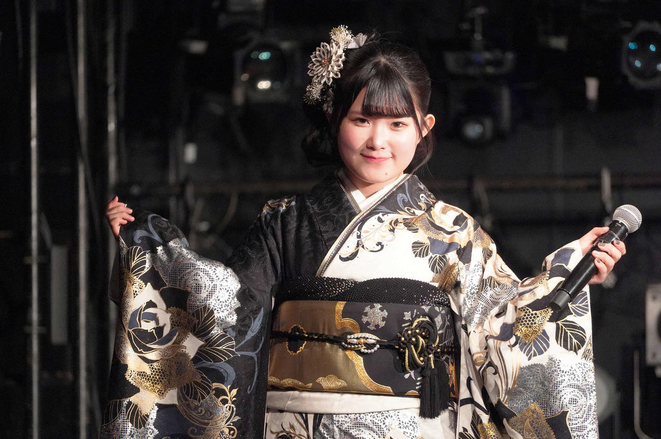 成人奉告祭に出席したSTU48池田裕楽（C）STU