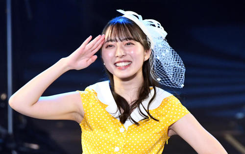 STU48今村美月「みんなみてね～～～！！！！」初写真集オフショットで美バスト谷間ちらり
