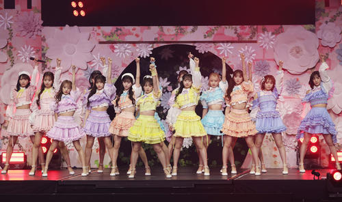 クセ強!?AKB19期生5人お披露目 最年少は中1 落語、魚さばき…特技