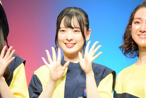 青原和花、万博ボランティアユニのワンポイントはミャクミャク「たくさんの世代に愛される」