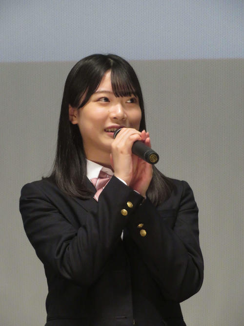 NGT48小越春花、出演作を「人間界の魔法の映画」称すもプロデューサー笑顔で即否定