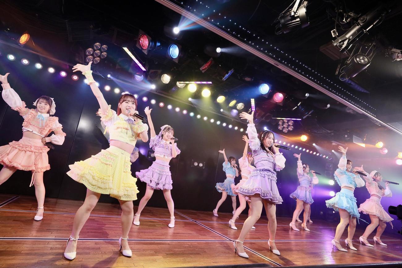 「劇場リニューアル前最終公演」を開催したAKB48（C）AKB48