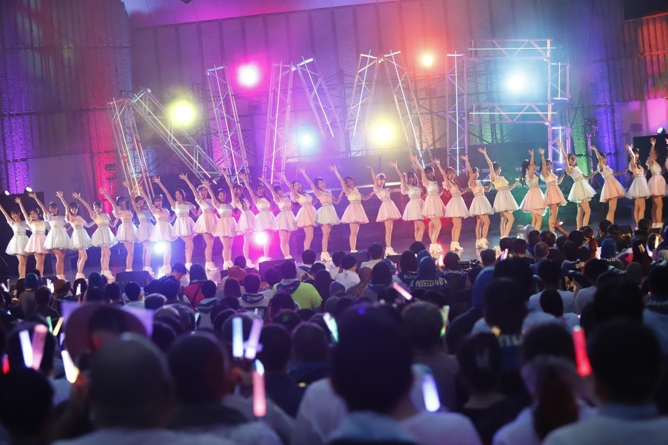 東京・日比谷野外大音楽堂で単独ライブ「This Is NMB48 2024」を開催したNMB48