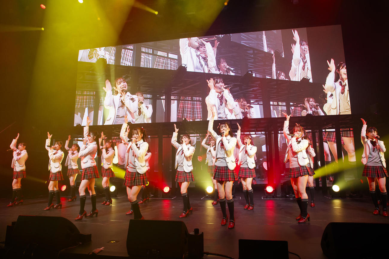 14周年ライブ初日公演を行ったNMB48（C）NMB48