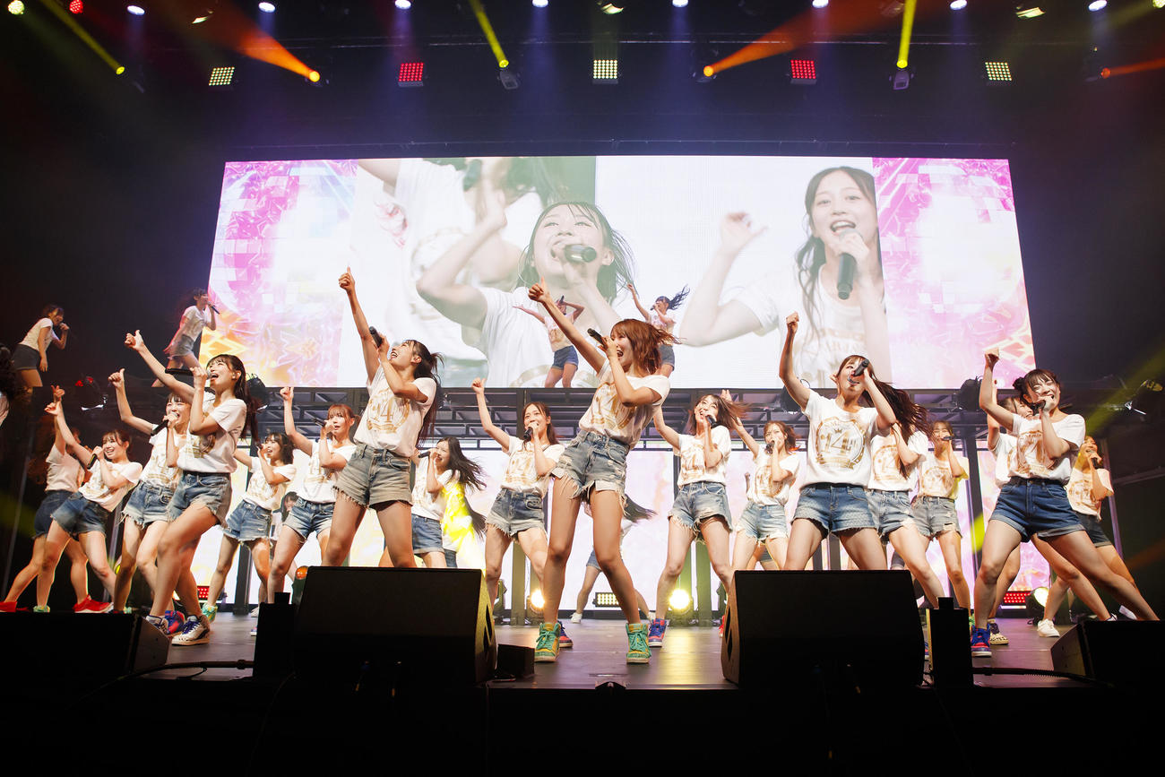14周年ライブ初日公演を行ったNMB48（C）NMB48