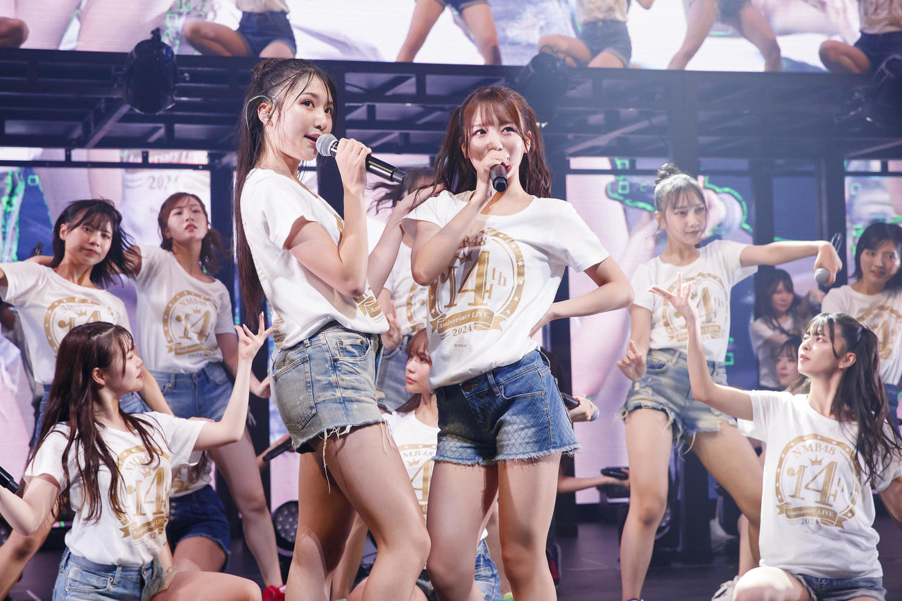 14周年ライブ初日公演を行ったNMB48（C）NMB48