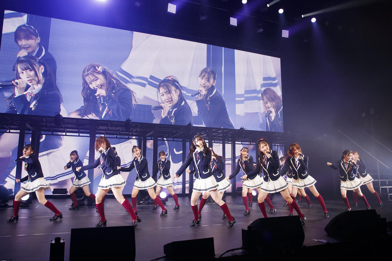 14周年ライブ初日公演を行ったNMB48（C）NMB48
