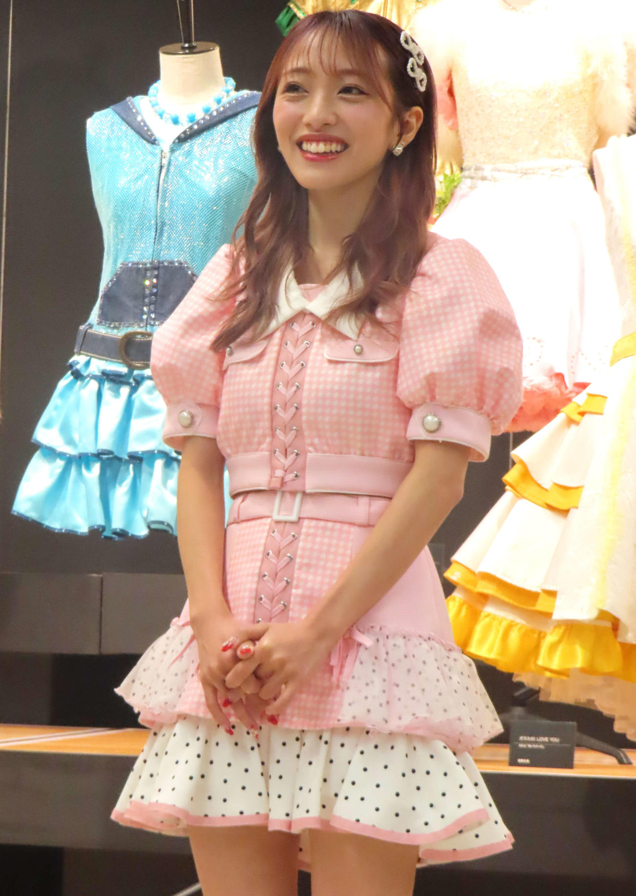 「AKB48　劇場大衣装展～Re：Start～」メディア内覧会に登壇した向井地美音