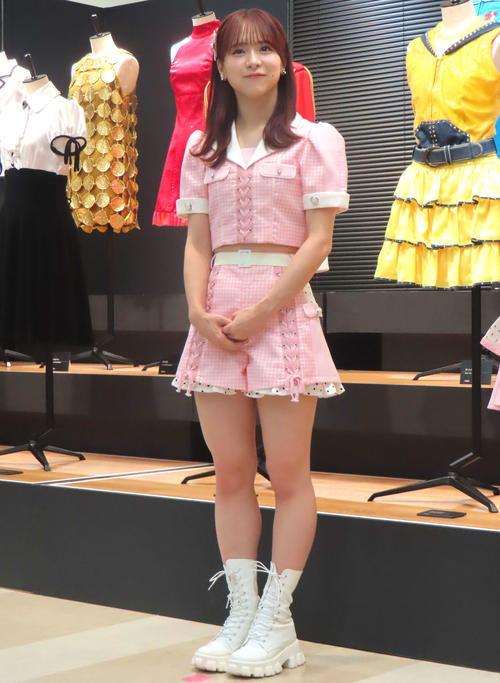 AKB48村山彩希「この衣装がないと…」向井地美音は新劇場に「楽屋に鏡が