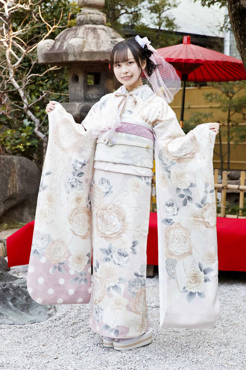 成人式を迎えたNMB48田中美空（C）NMB48