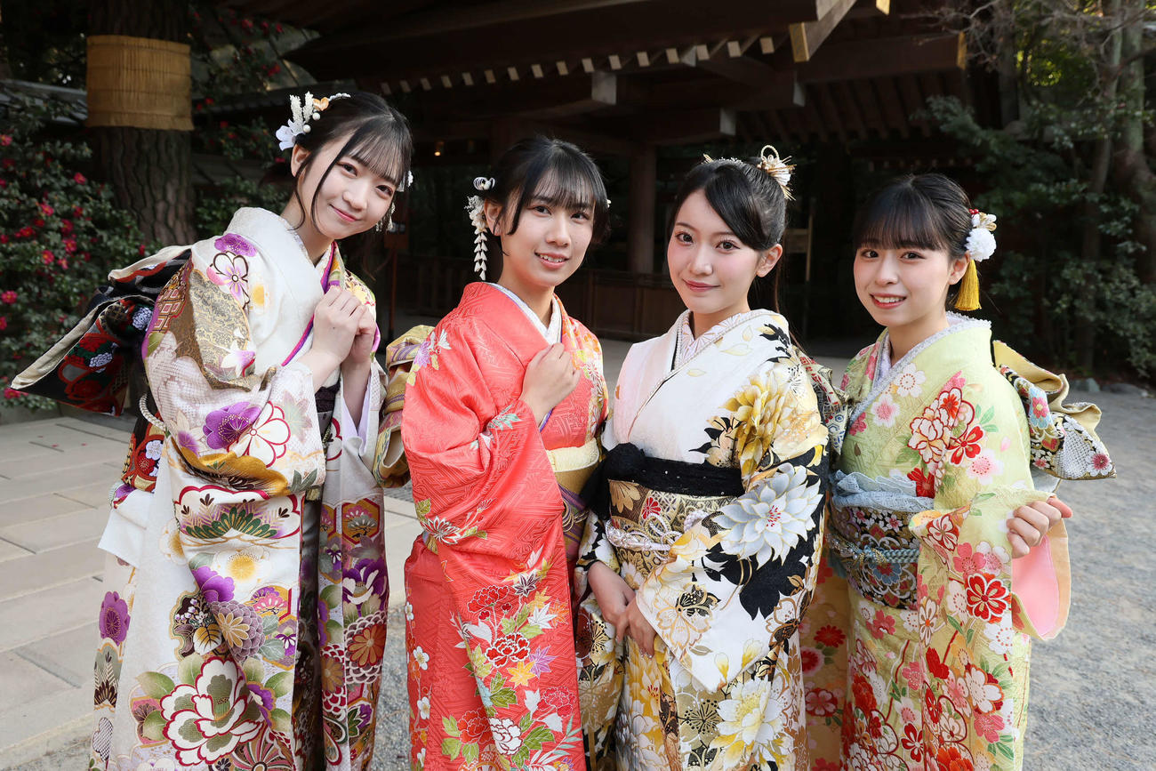 「SKE48　二十歳のつどい」に参加した、左からSKE48奥野心羽、澤田奏音、篠原京香、倉本羽菜（C）2025 Zest，　Inc．／衣装協力：株式会社清水屋