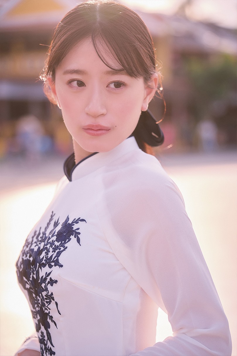 上西怜写真集からの先行カット