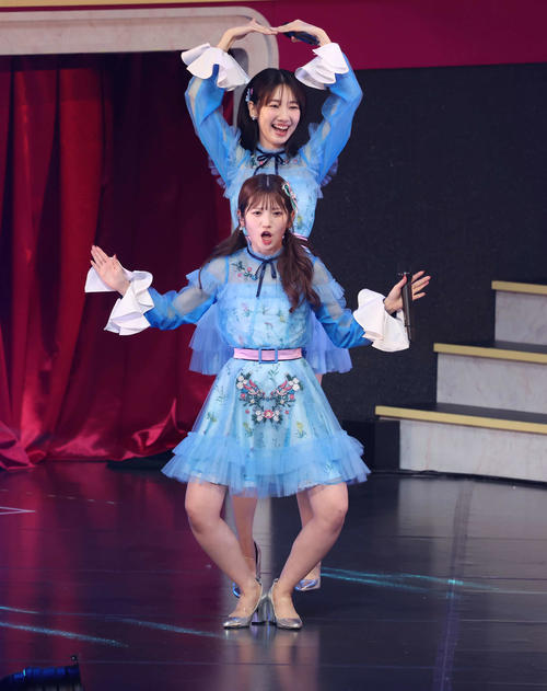 AKB48村山彩希卒コン、芸能界引退の茂木忍さんら登場「ゆうなぁも