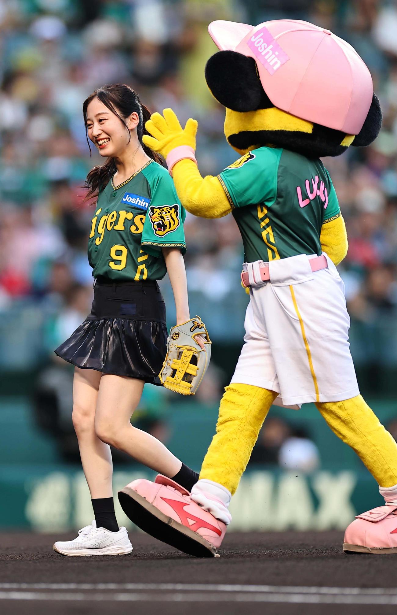 阪神戦で始球式を務めたNMB48川上千尋（24年7月19日撮影）