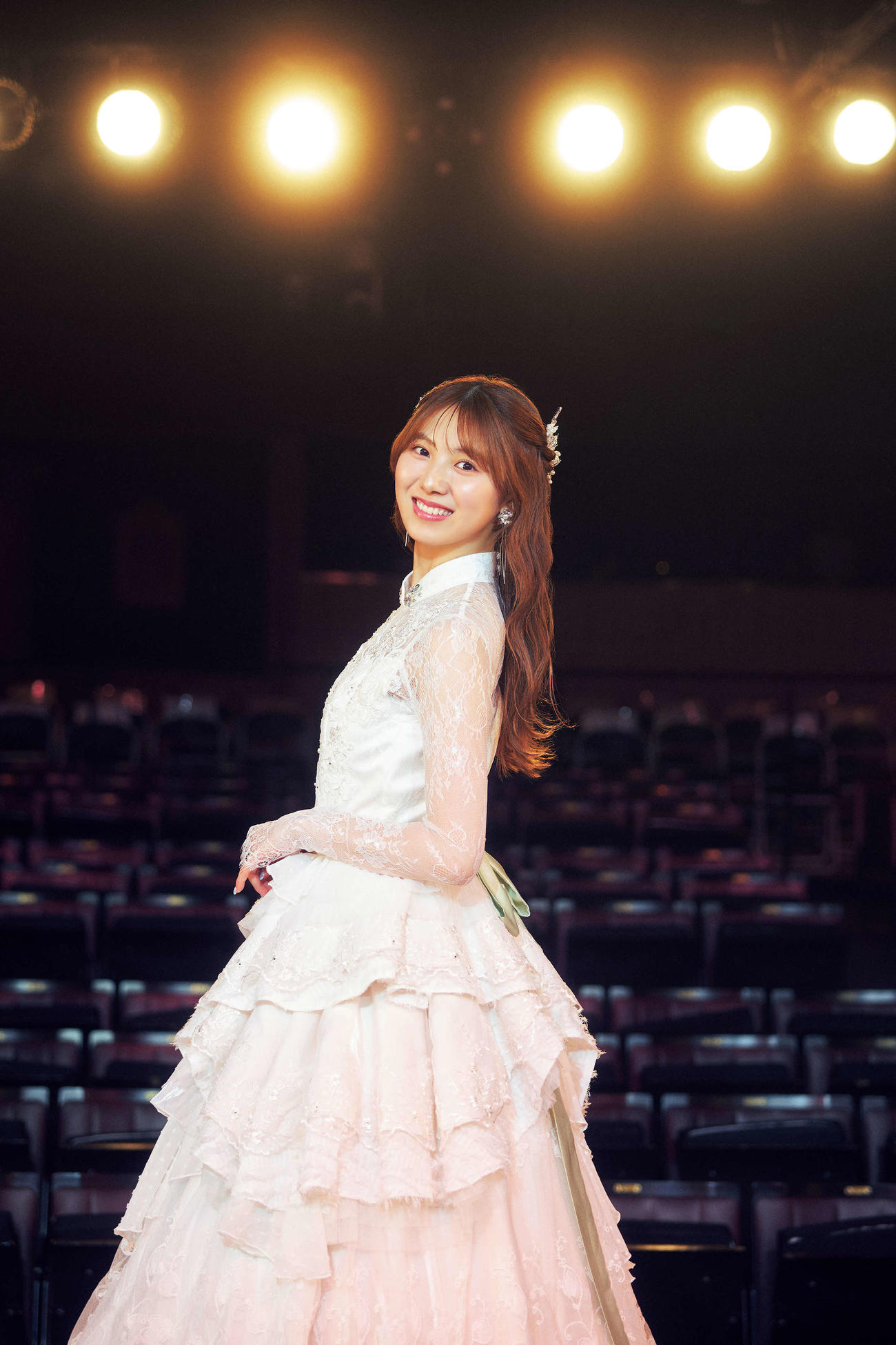 SKE48菅原茉椰セカンド写真集「Opportunity」表紙カット（撮影・藤原宏）