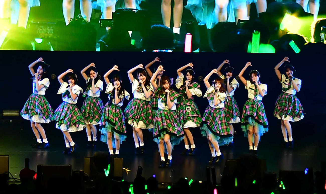 デビュー1周年記念公演を行ったKLP48