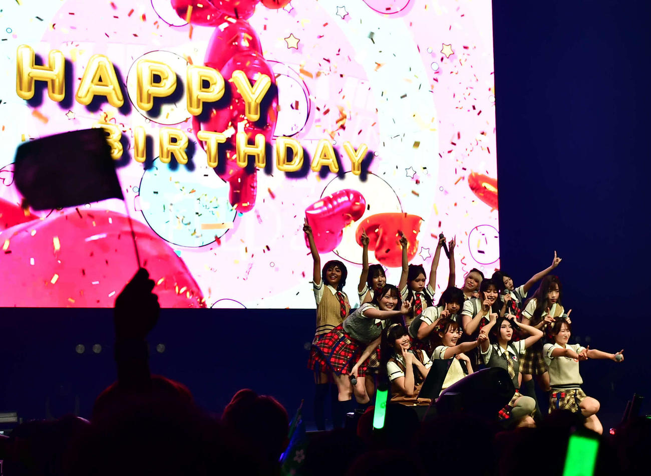 デビュー1周年記念公演を行ったKLP48