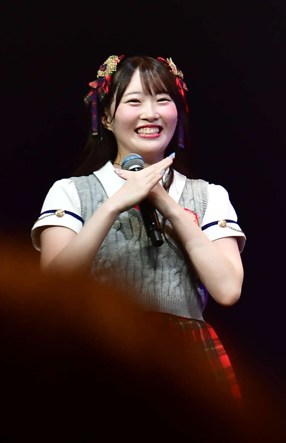 デビュー1周年記念公演に出演したKLP48の山根涼羽