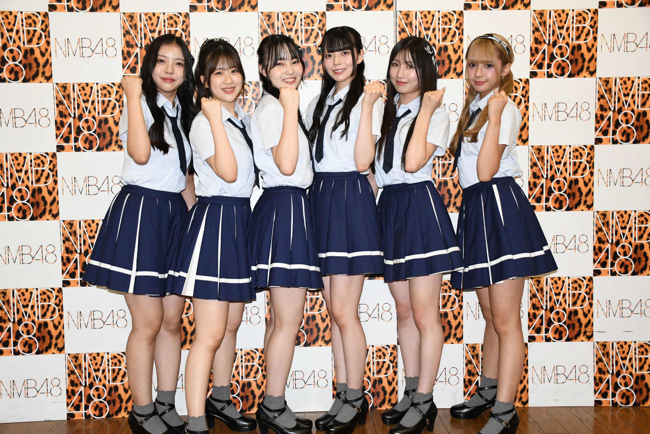 NMB48の新キャプテンに立候補した、左から三鴨くるみ、西田帆花、中川朋香、西島梨央、塩月希依音、池田典愛（撮影・阪口孝志）