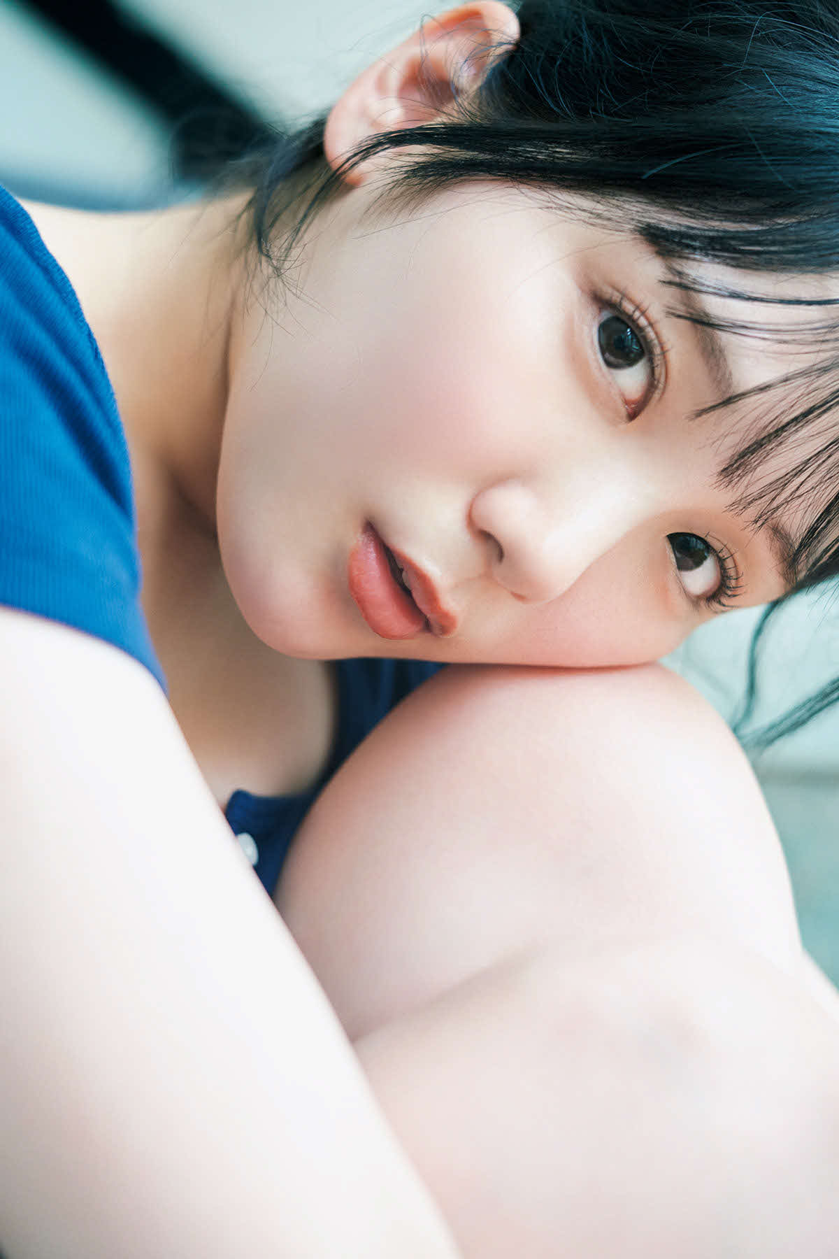 AKB48田口愛佳ファースト写真集「好きと言えたら」の掲載カット（藤原宏氏撮影　ワニブックス刊）