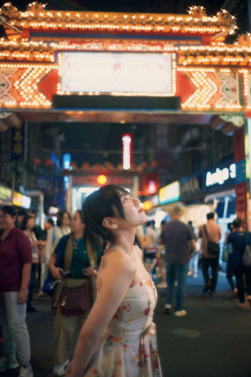 AKB48田口愛佳ファースト写真集「好きと言えたら」の掲載カット（藤原宏氏撮影　ワニブックス刊）