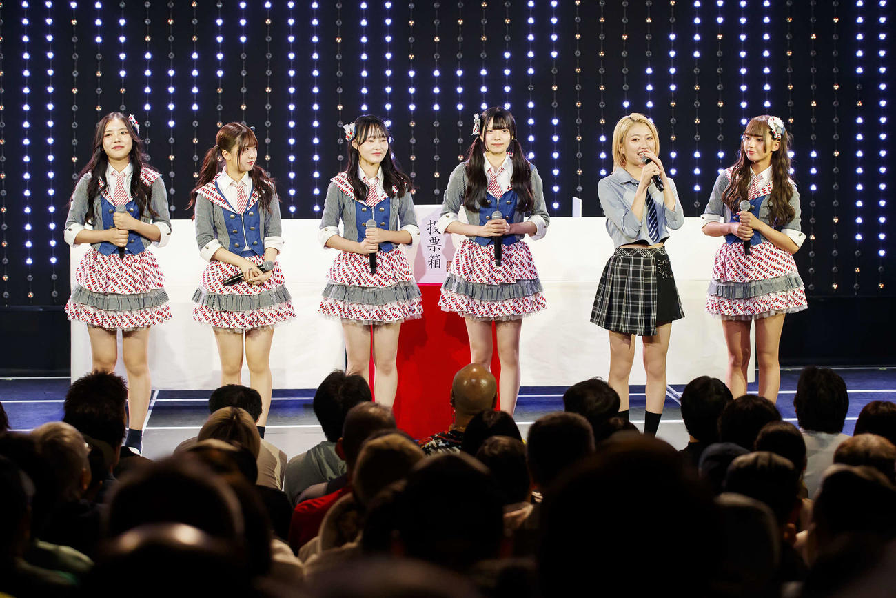 NMB48の3代目キャプテンに立候補した（左から）三鴨くるみ、西田帆花、中川朋香、西島梨央、塩月希依音、池田典愛（C）NMB48