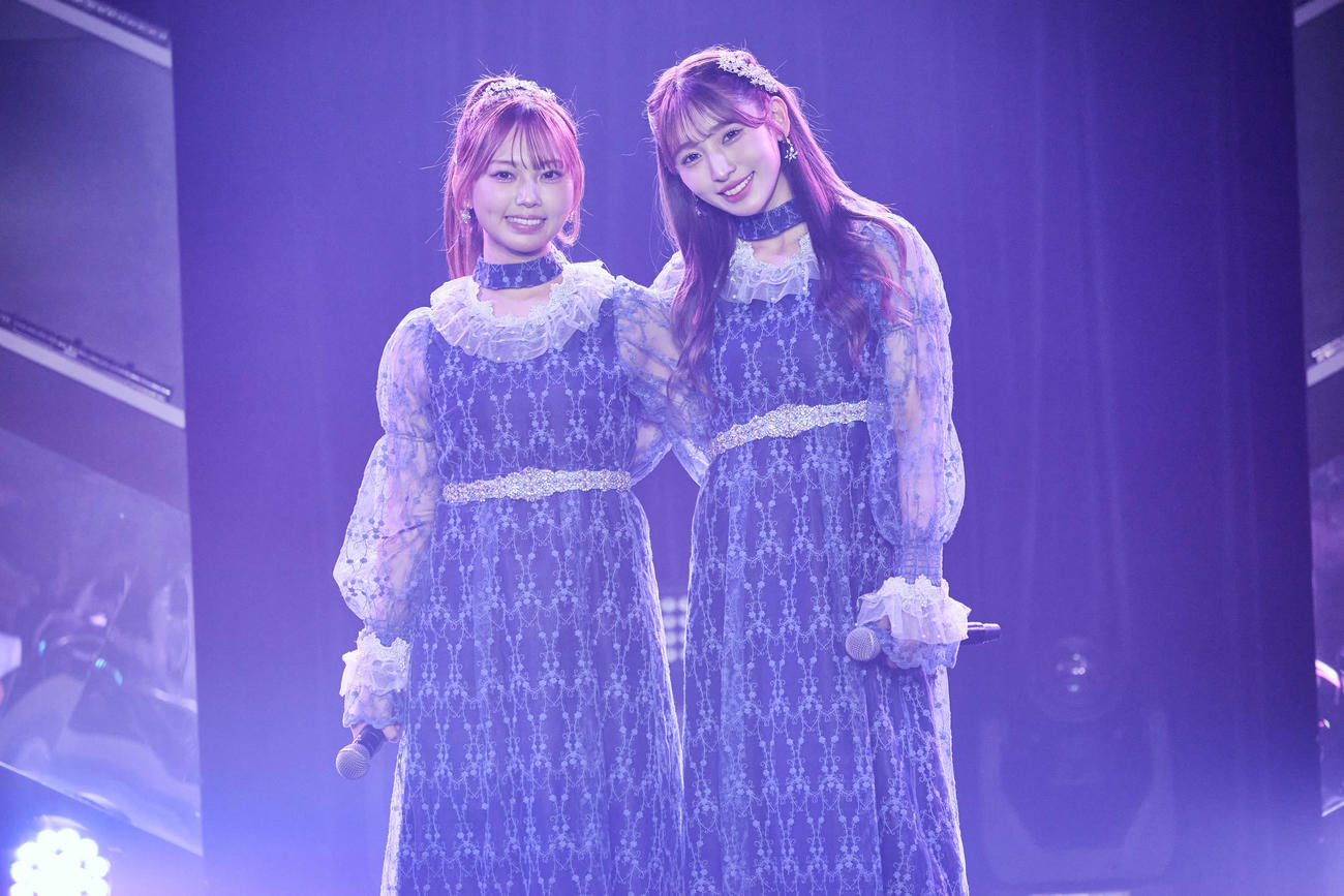 14周年記念公演を行ったHKT48、3期生の山内祐奈（左）と栗原紗英（右）（（C）Mercury）