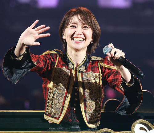 前田敦子「私は誰、ここはどこ」約8年ぶりAKB48ステージで